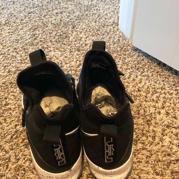 LeBron Shoes main image 4